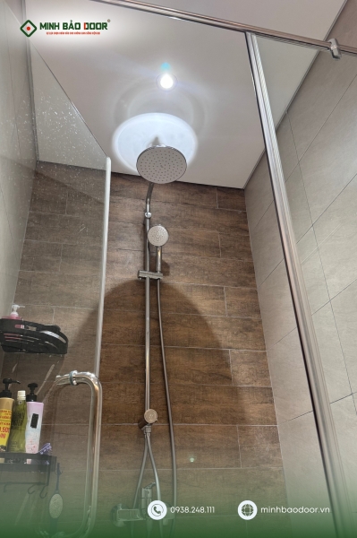 Thi công vách tắm kính tại căn hộ Tân Phú