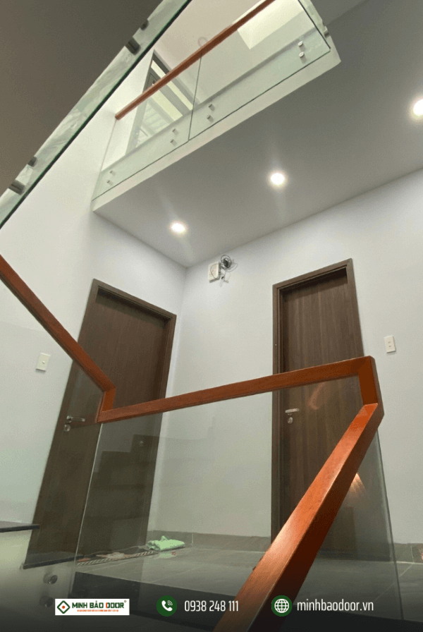 Minh Bảo Door là đơn vị uy tín chuyên sản xuất và thi công lắp đặt cửa nhựa composite tại Quận 12
