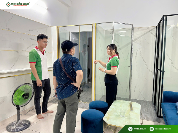 Bàn giao 2 bộ vách tắm kính tại Đồng Tháp